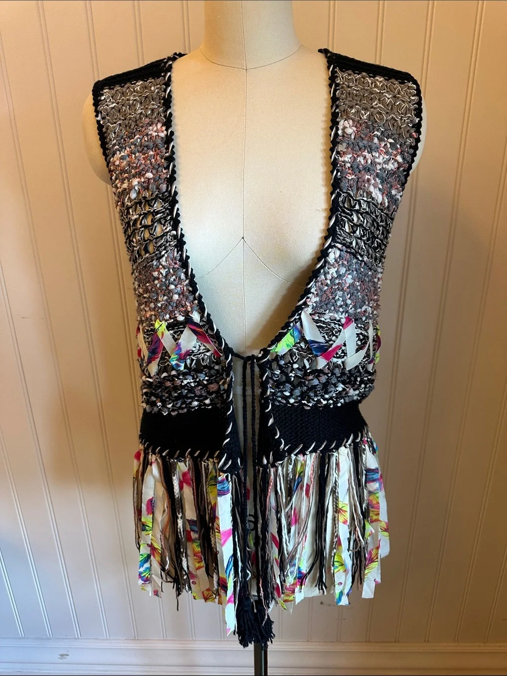 Adore Black Multicolor Fringe Knit Vest - Picture 2 of 4